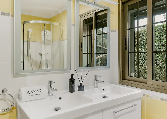 펜션 Karat Horizonte 사우살